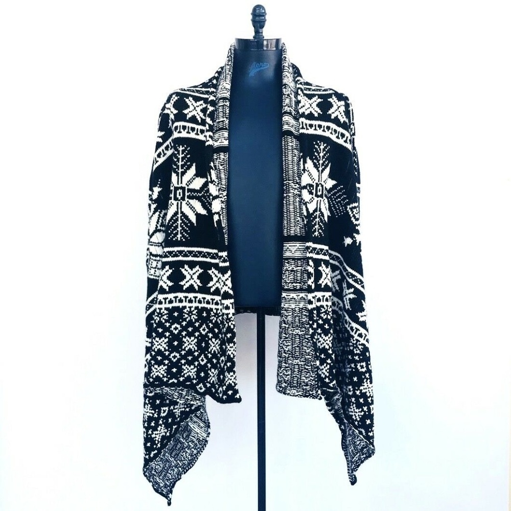 Cocogio Italy Cardigan Blanket Sweater Black Ivory